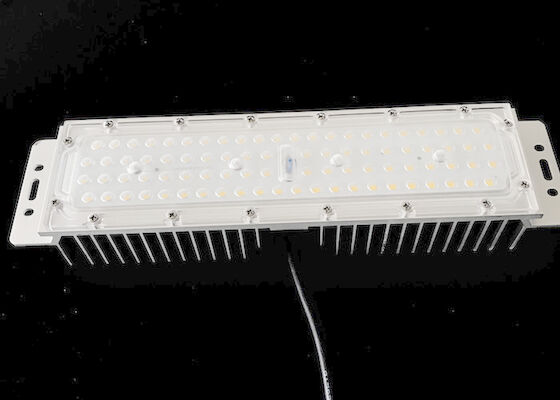 84LED 60 componentes 140lm/w de la luz de calle del grado SMD3030 LED