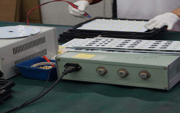 Sunshine Opto-electronics Enterprise Co.,ltd línea de producción del fabricante