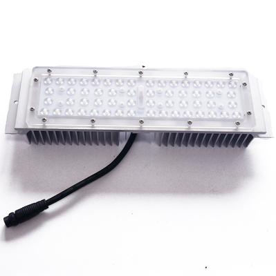 comprar El módulo llevado de la lente de SMD 3030, 56 en 1 llevó la PC óptica del grado de la lente de la luz de calle Fabricación en línea