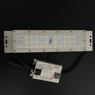 Lámpara LED SKD con clasificación IP65 para un rendimiento duradero y confiable