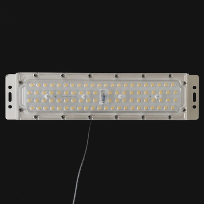 La PC óptica de la lente 50w del paralelo 3030 LED del disipador de calor 14 llevó la lente de la luz de calle
