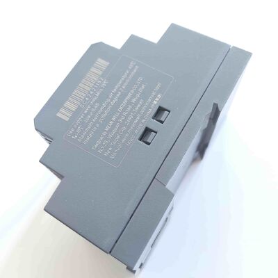 Fuente de alimentación LED de 120-135W con voltaje de salida CC ajustable y montable en carril DIN