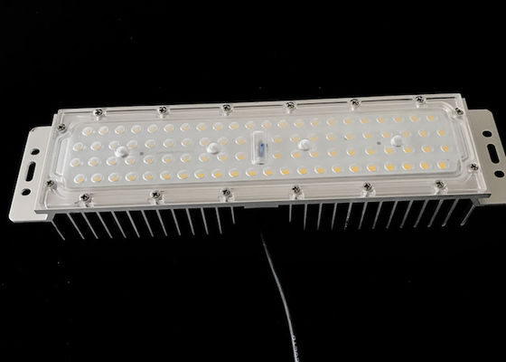 84LED 60 componentes 140lm/w de la luz de calle del grado SMD3030 LED